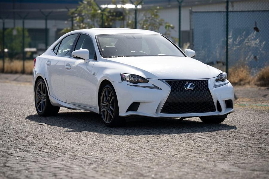 2016 Lexus IS