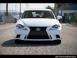 2016 Lexus IS photo 2