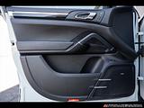 2015 Porsche Cayenne photo 16