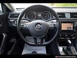 2016 Volkswagen Passat photo 14