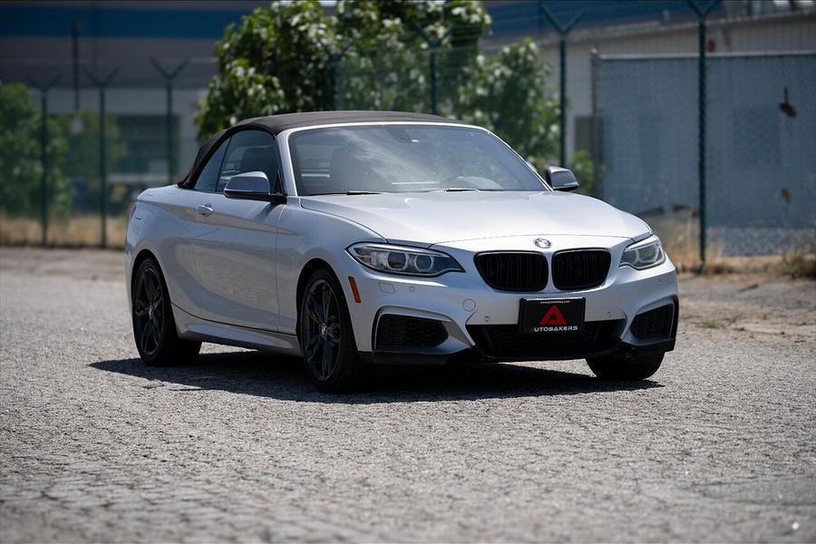 2017 BMW 2 Series M240i Convertible's photo