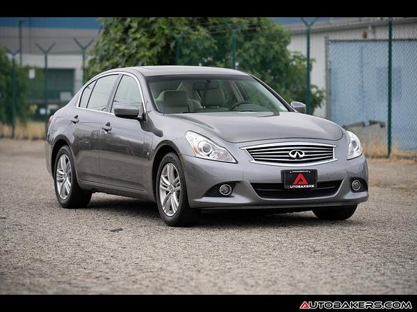 2015 INFINITI Q40