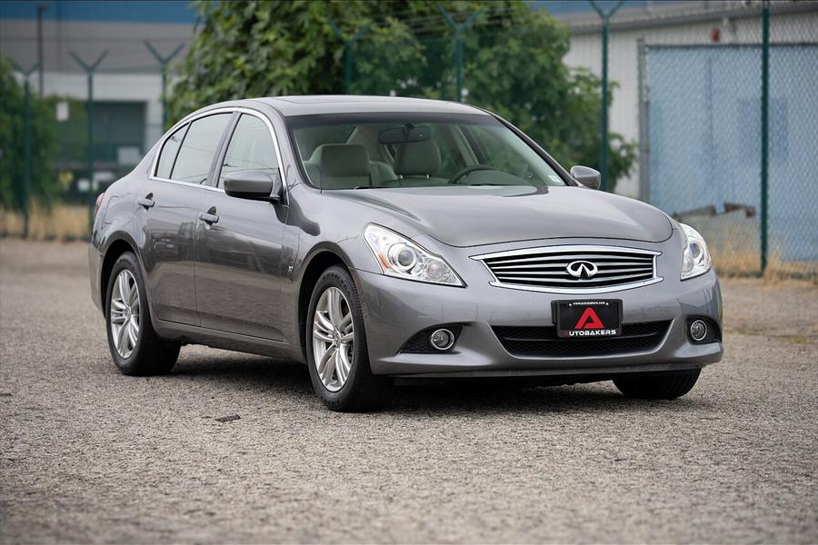 2015 INFINITI Q40 3.7 AWD's photo