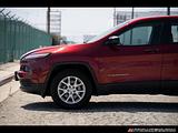 2017 Jeep Cherokee photo 12