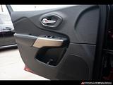 2017 Jeep Cherokee photo 22