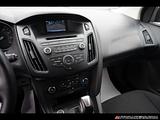 2016 Ford Focus photo 19