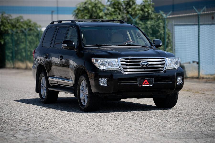 2013 Toyota Land Cruiser