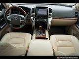 2013 Toyota Land Cruiser photo 16