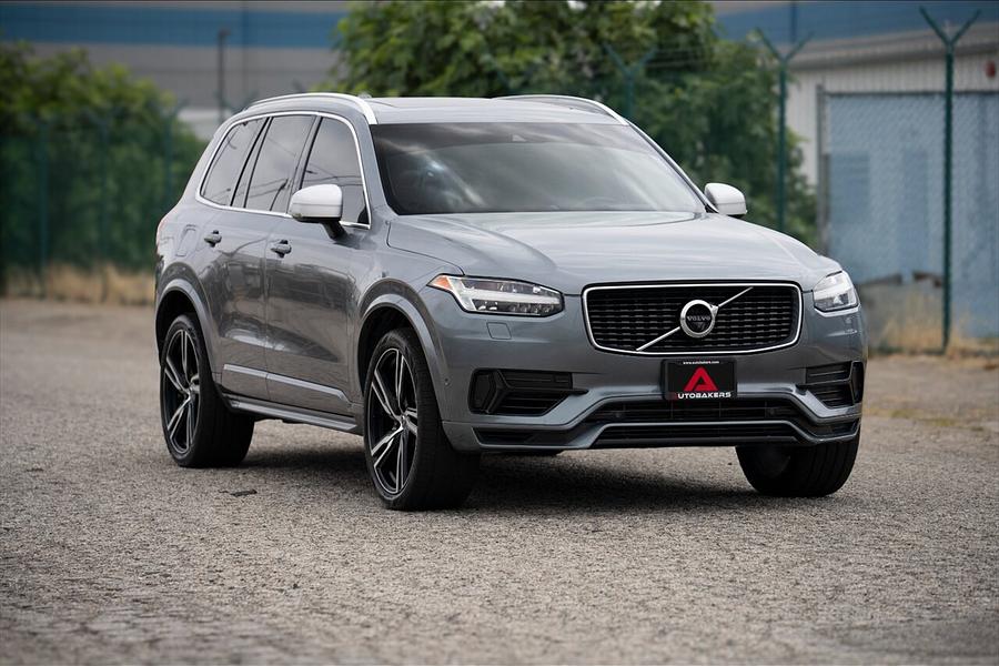 2017 Volvo XC90 T8 Twin Engine Plug-in Hybrid R-Design's photo