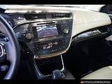 2013 Toyota Avalon Hybrid photo 19
