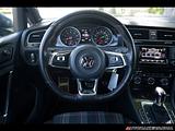 2015 Volkswagen Golf GTI photo 14