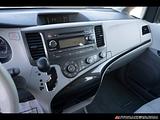 2014 Toyota Sienna photo 21