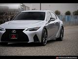 2023 Lexus IS photo 8