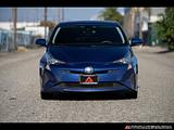 2018 Toyota Prius photo 2