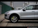 2016 Porsche Cayenne photo 12
