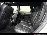 2016 Porsche Cayenne photo 18