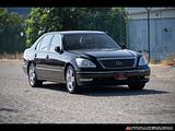 2005 Lexus LS photo 1