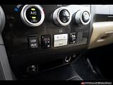 2015 Toyota Sequoia photo 27