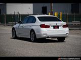 2018 BMW 3-Series photo 4