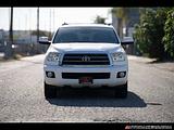 2013 Toyota Sequoia photo 2