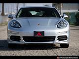 2015 Porsche Panamera photo 2