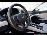 2018 Honda Accord photo 13