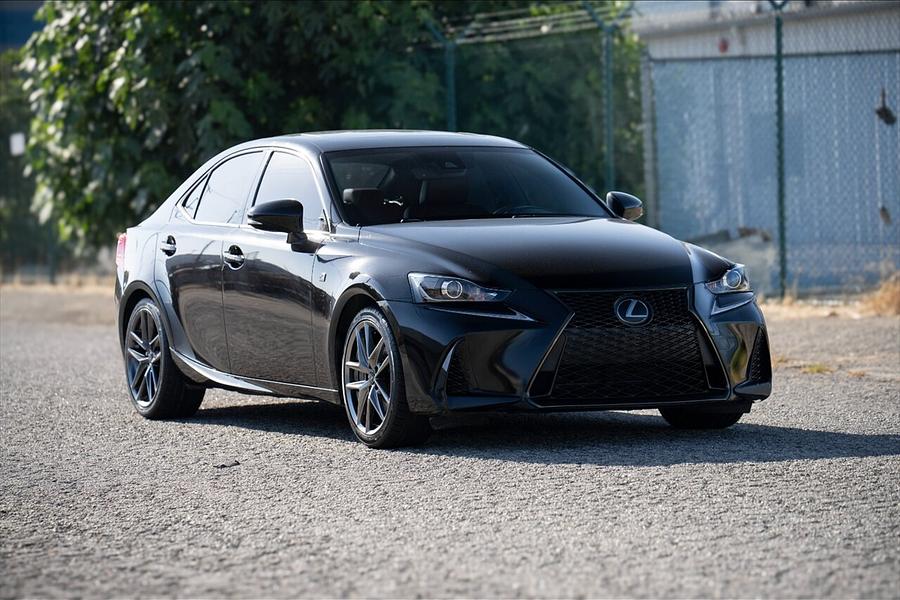 2018 Lexus IS