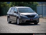 2013 Toyota Sienna photo 1