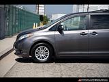 2013 Toyota Sienna photo 12