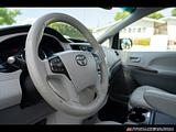 2013 Toyota Sienna photo 13