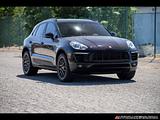 2015 Porsche Macan photo 1