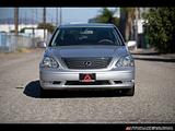 2004 Lexus LS photo 2