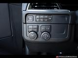2025 Chevrolet Suburban photo 21
