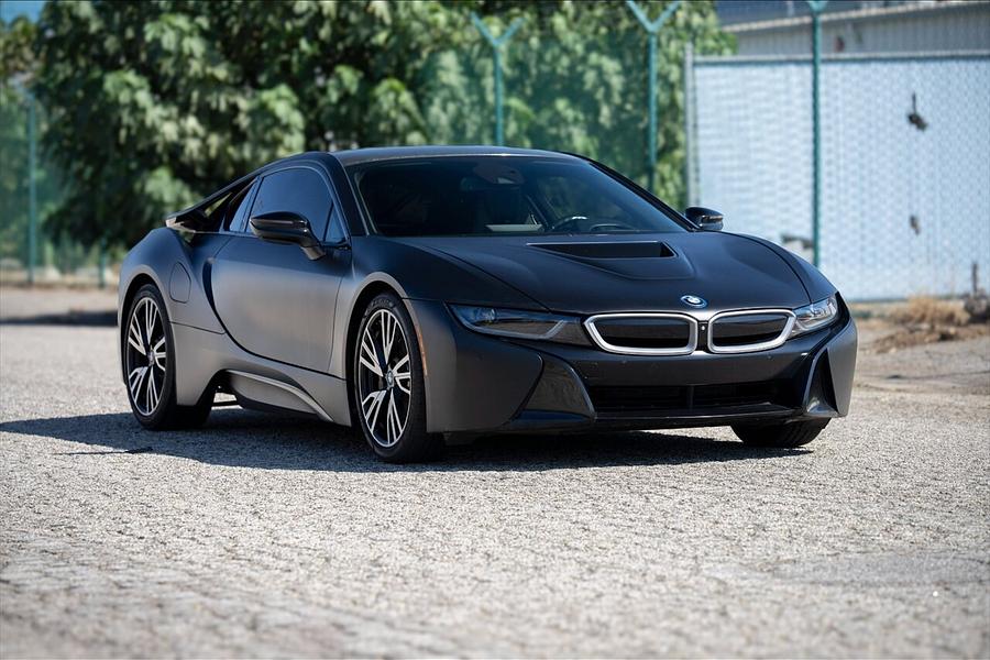 2017 BMW i8