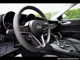 2017 Alfa Romeo Giulia photo 13