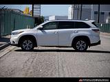 2015 Toyota Highlander photo 11
