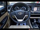 2015 Toyota Highlander photo 14