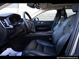 2018 Volvo XC60 photo 15