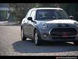 2016 MINI Hardtop 4 Door photo 7