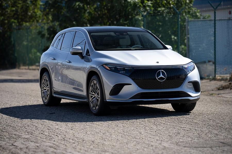 2023 Mercedes-Benz EQS SUV