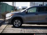2015 Toyota Highlander photo 12