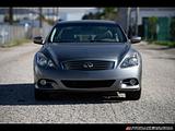 2011 INFINITI G37 Coupe photo 2