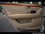 2004 Lexus LS photo 21