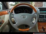 2004 Lexus LS photo 15