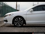 2016 Honda Accord photo 12
