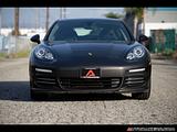 2016 Porsche Panamera photo 2