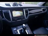 2015 Porsche Macan photo 17
