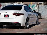 2019 Alfa Romeo Giulia photo 9