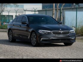 2017 BMW 5-Series 530i